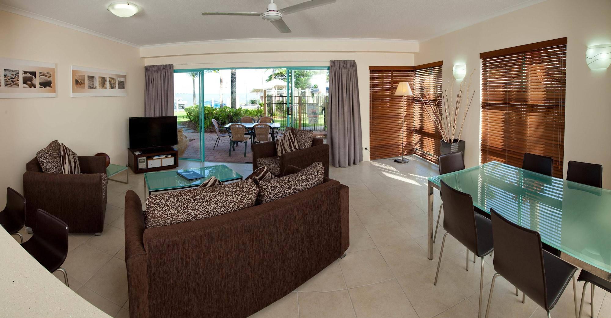 Coral Sands Beachfront Resort Trinity Beach Esterno foto