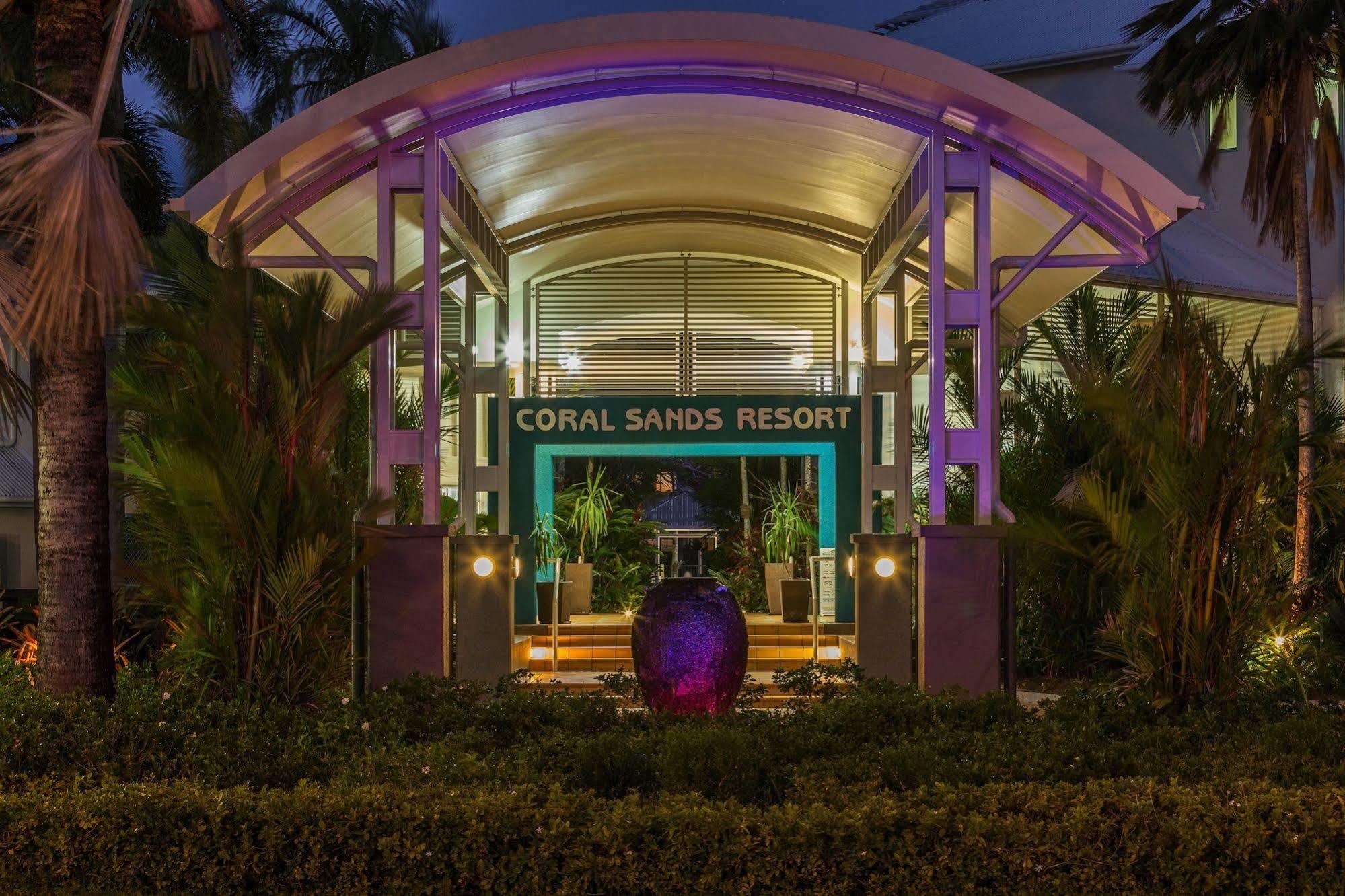 Coral Sands Beachfront Resort Trinity Beach Esterno foto